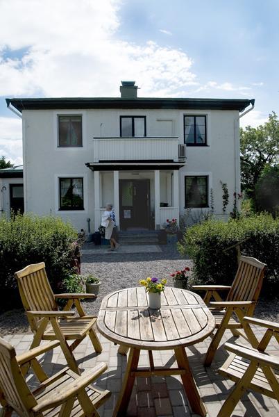 Overgrans Jordbruk Hotel Bålsta Exterior foto